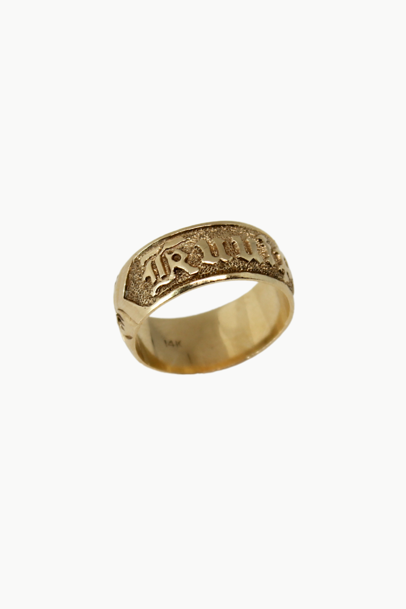 'Kuʻuipo' with Plumerias Ring in Size 6.75