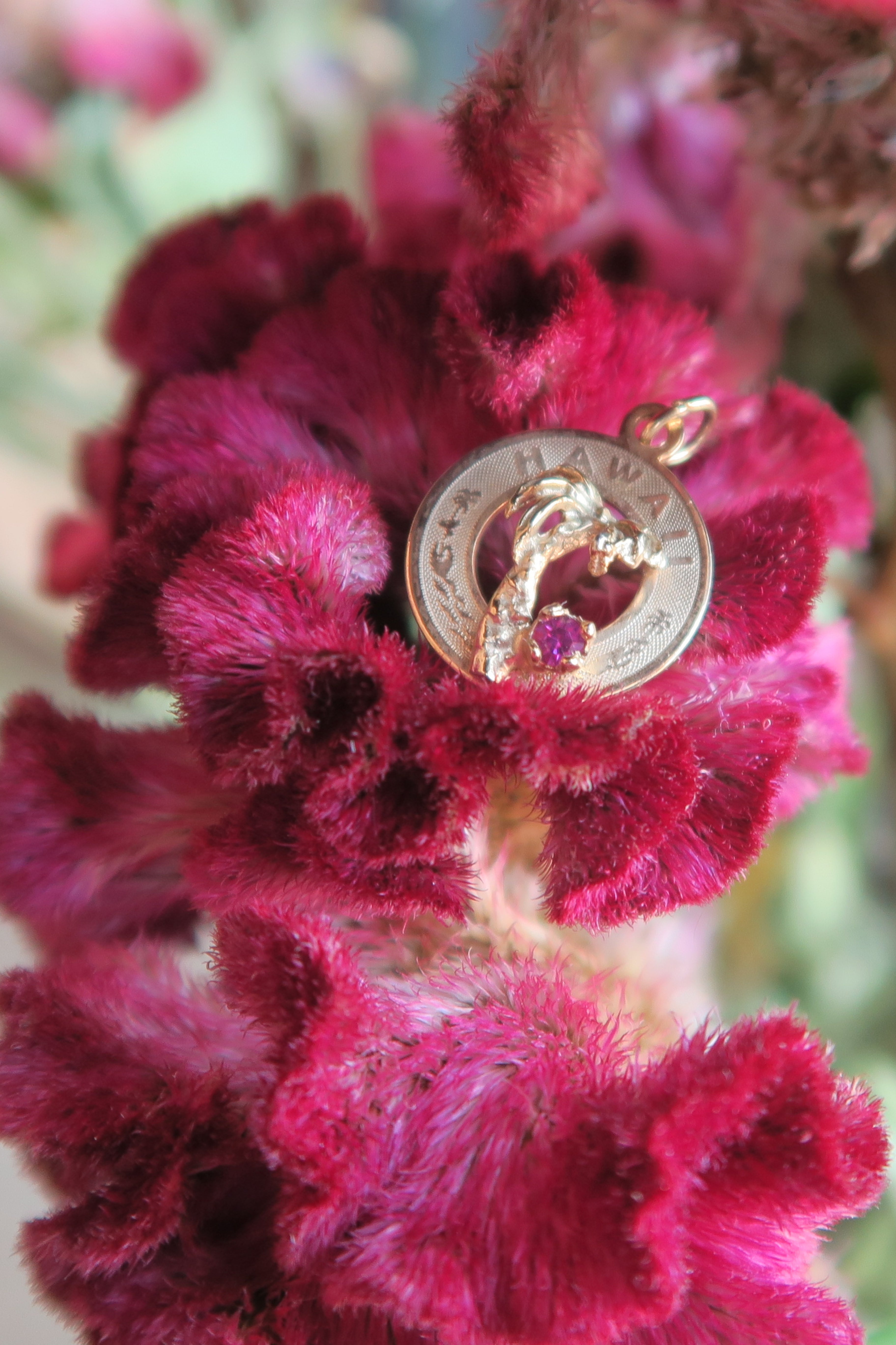 Vintage Hawai'i Souvenir Pendant - Palm Tree & Ruby