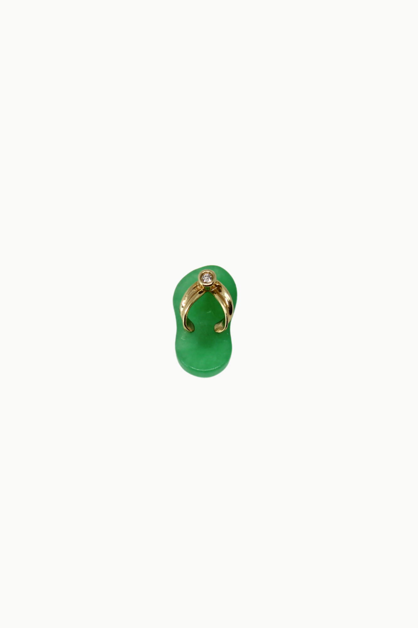 Mini Green Jade Slippah Pendant with Single Melee Diamond