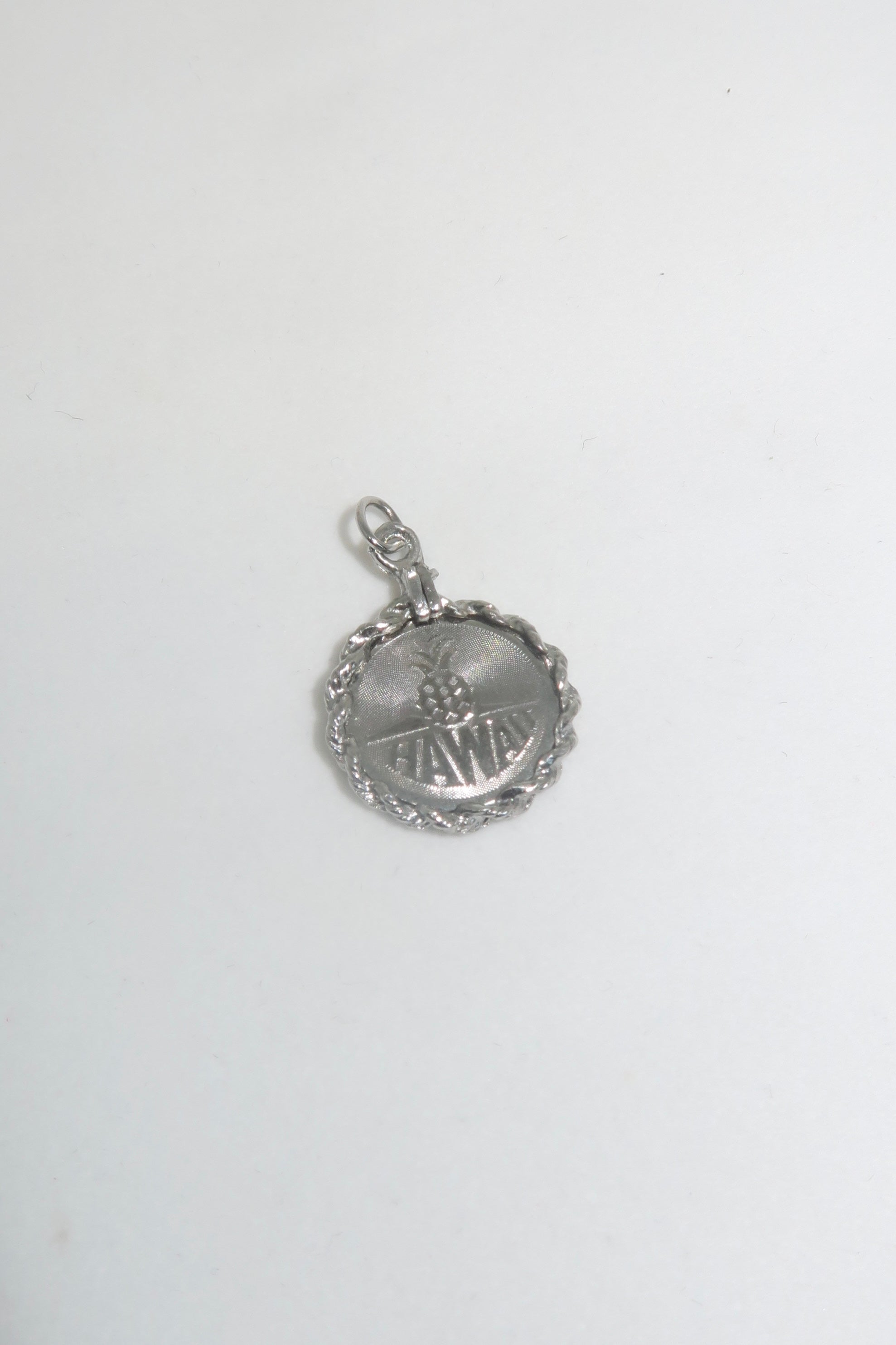 HawaiʻI Aloha Pineapple Pendant