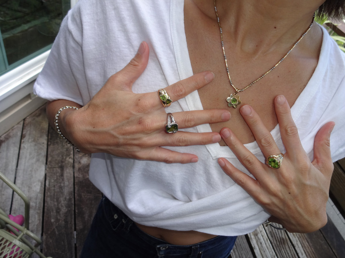 Lindsey Peridot Ring [Size 6.75]