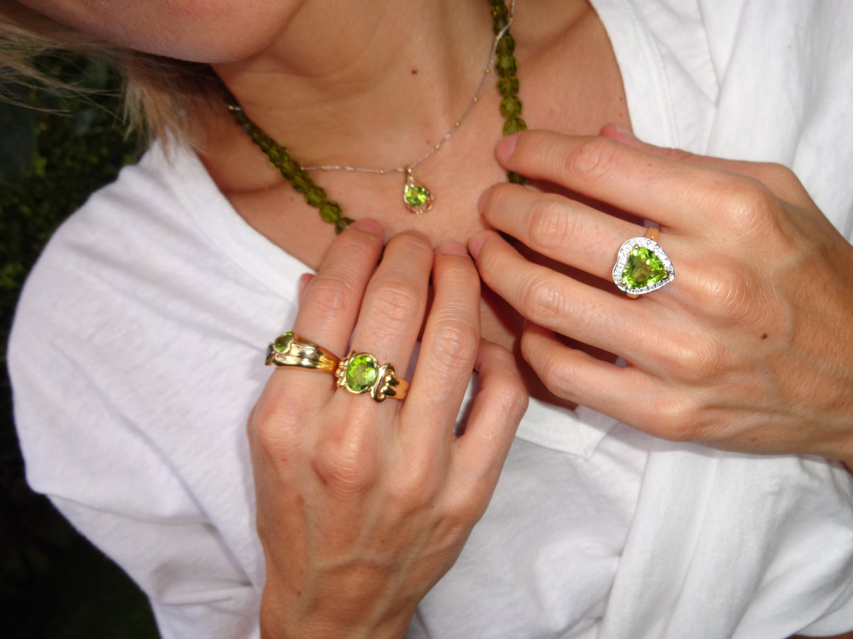 Mia Peridot Heart Ring [Size 7]
