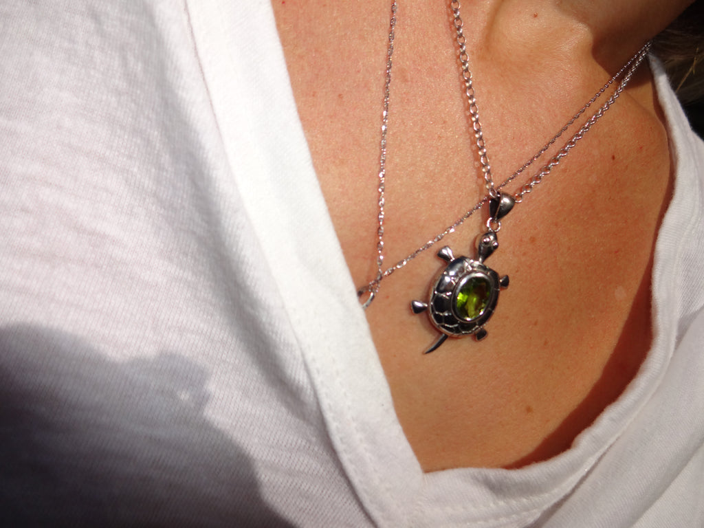 Maria Turtle Peridot Pendant