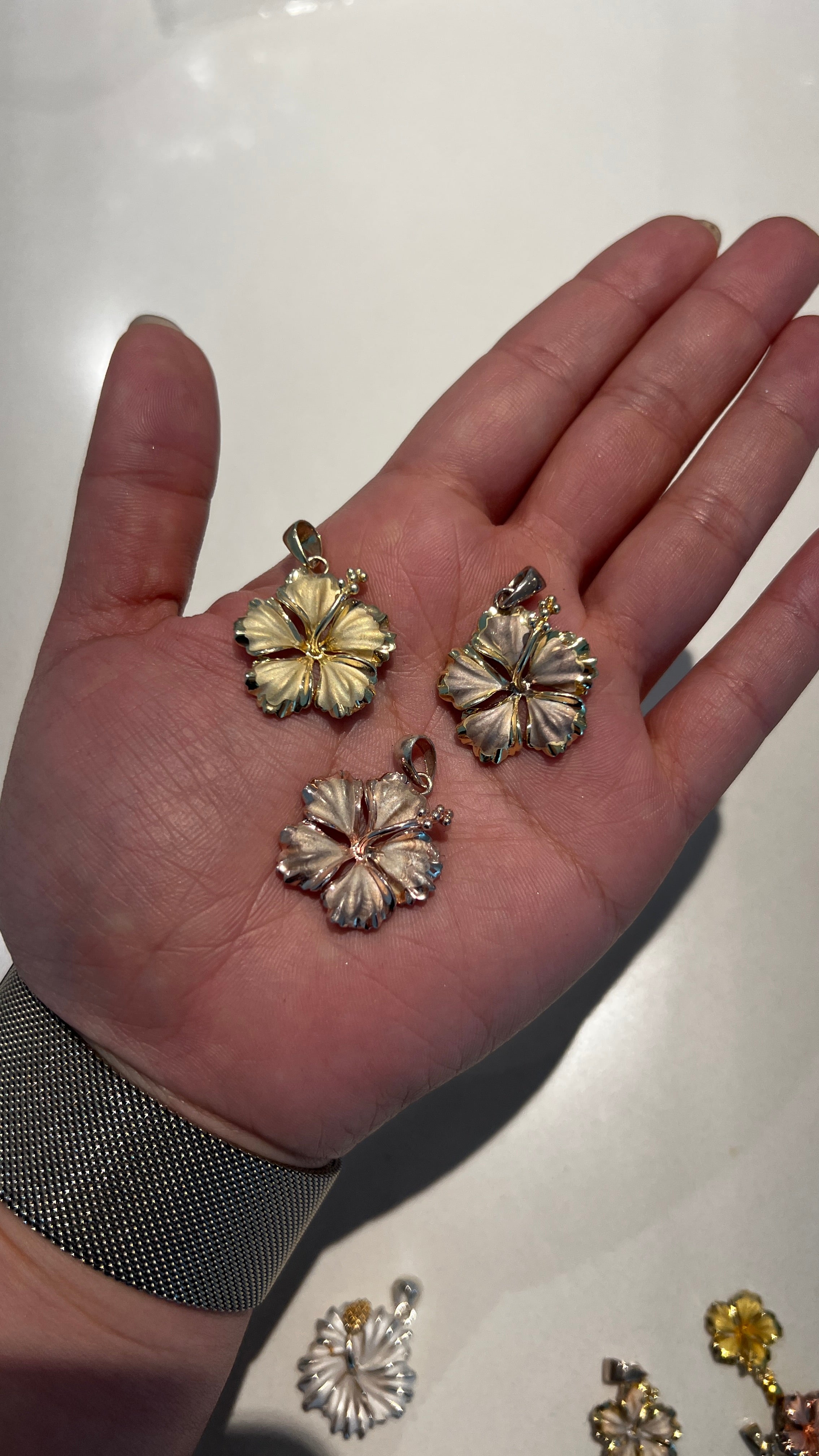 Nui Hibiscus Pendant