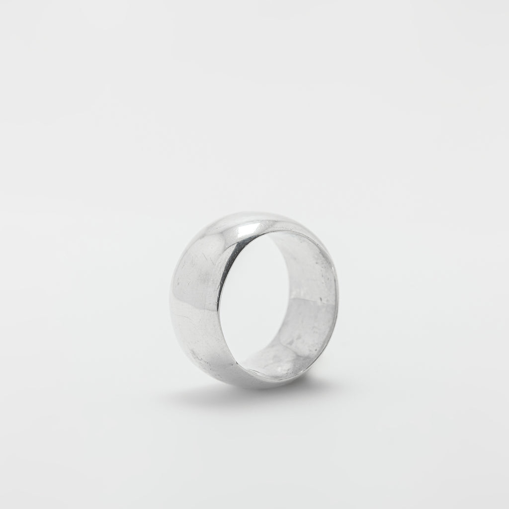 Simple Thick Band Ring