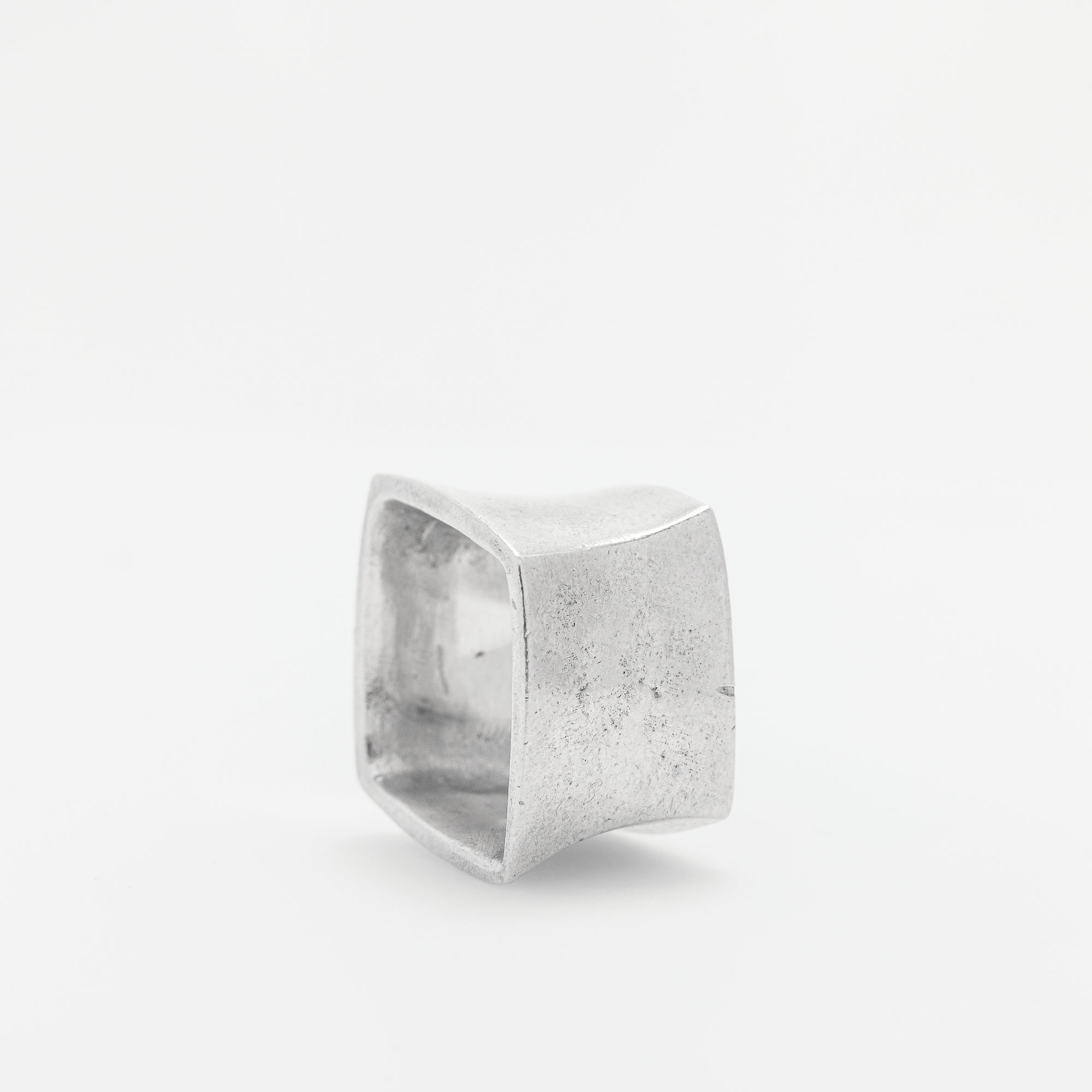 Gehry Ring