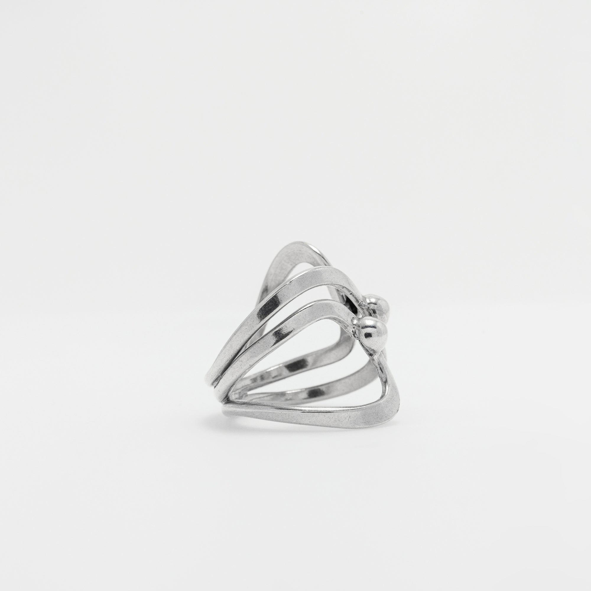Triple Dot Swirl Ring