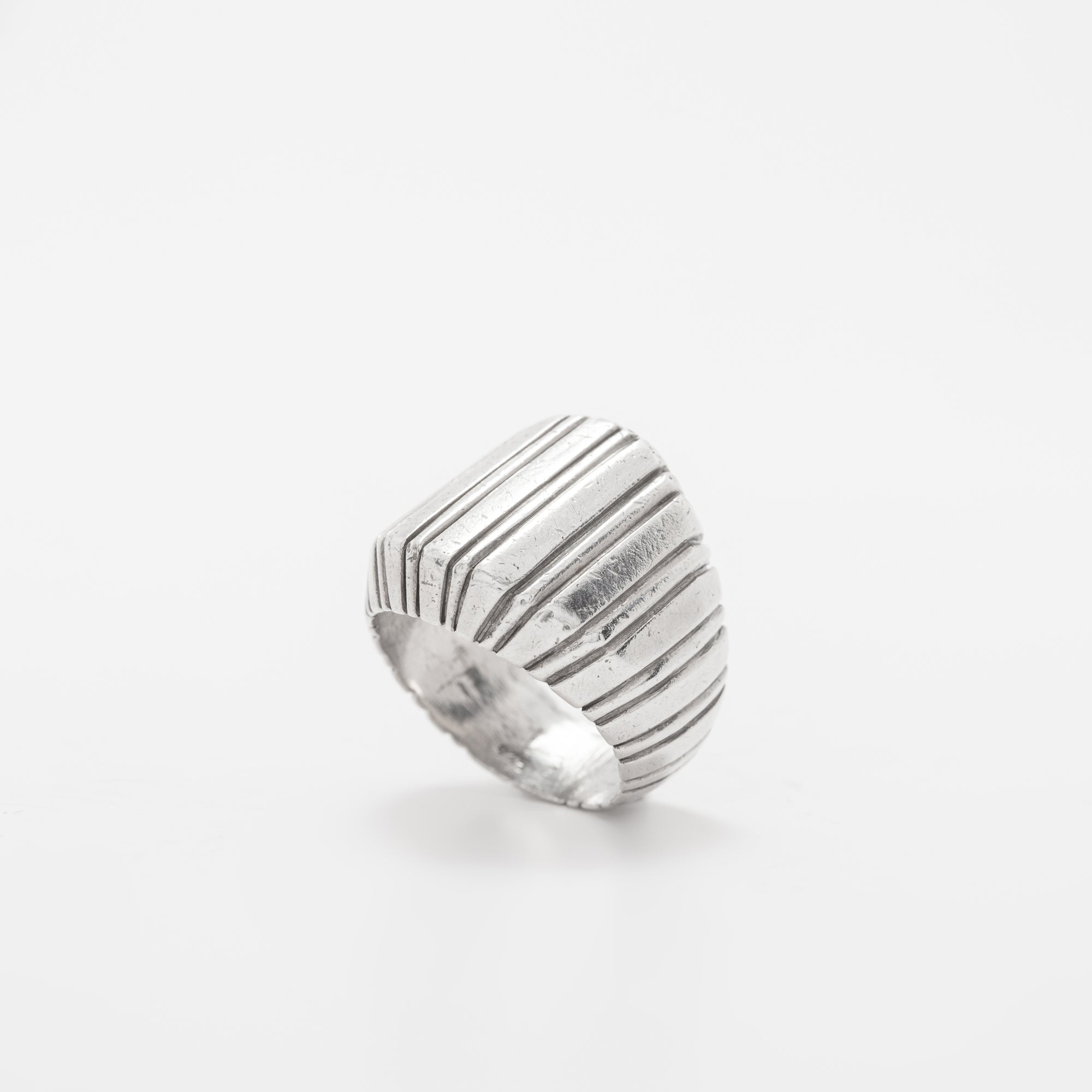 Striation Ring