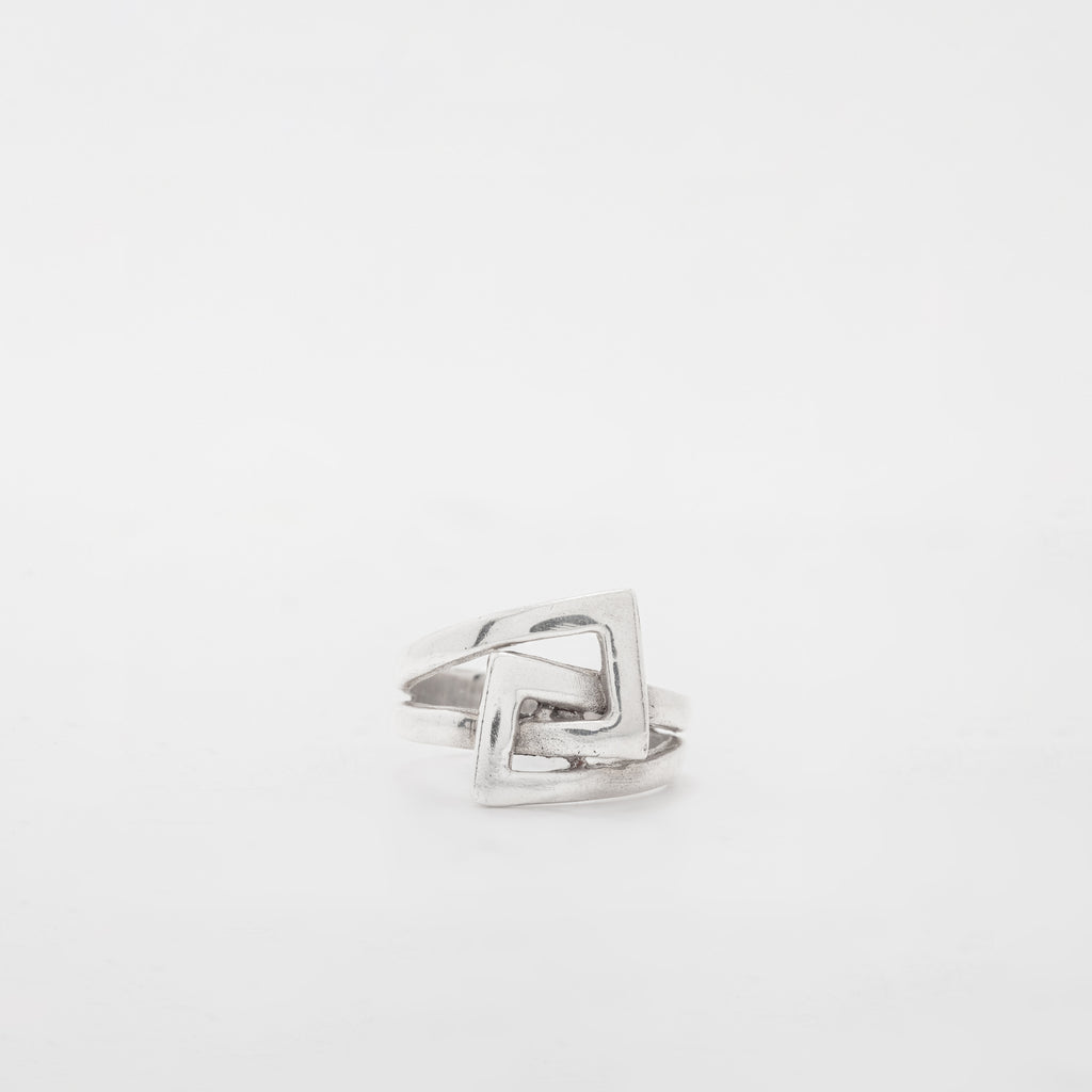 Square Link Ring