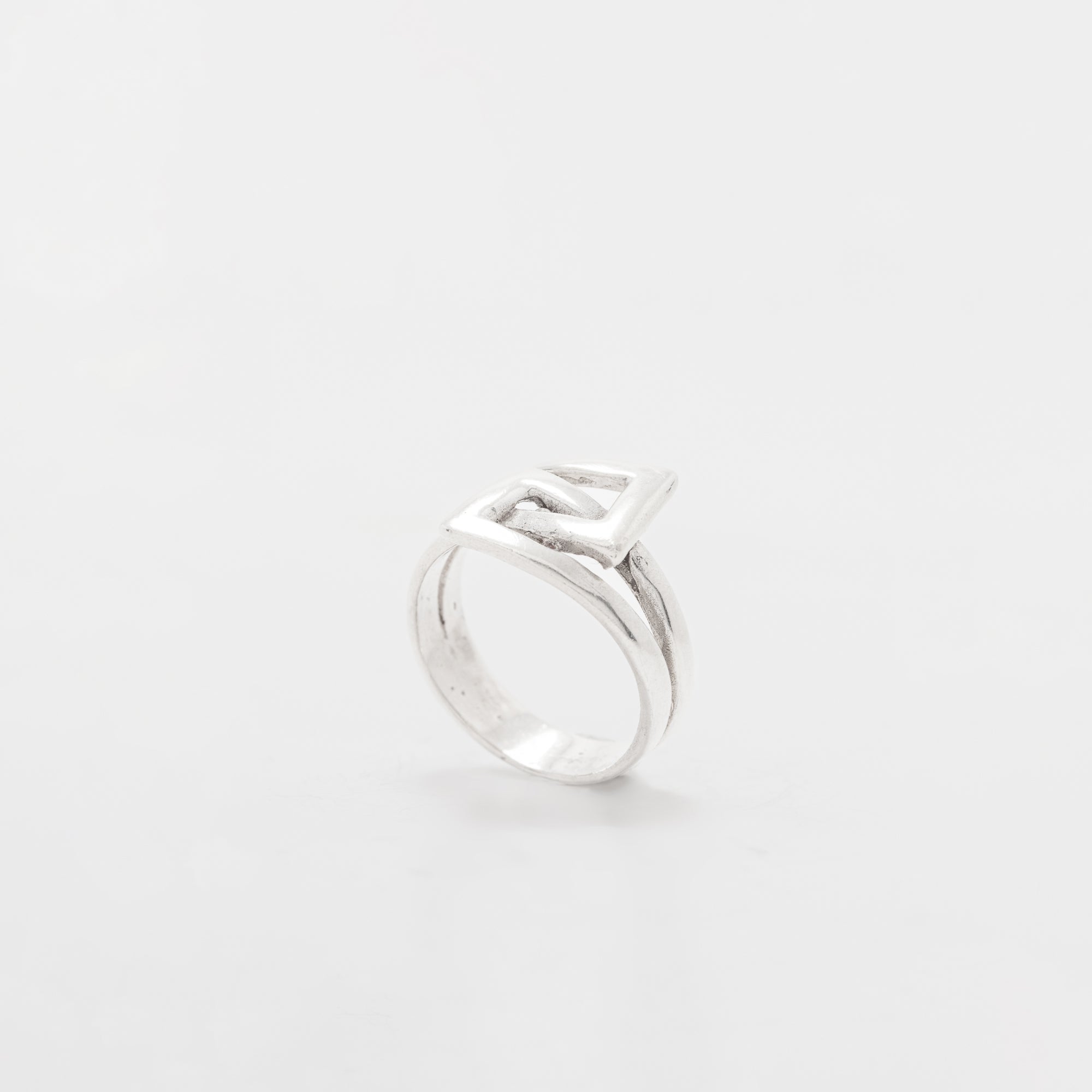 Square Link Ring