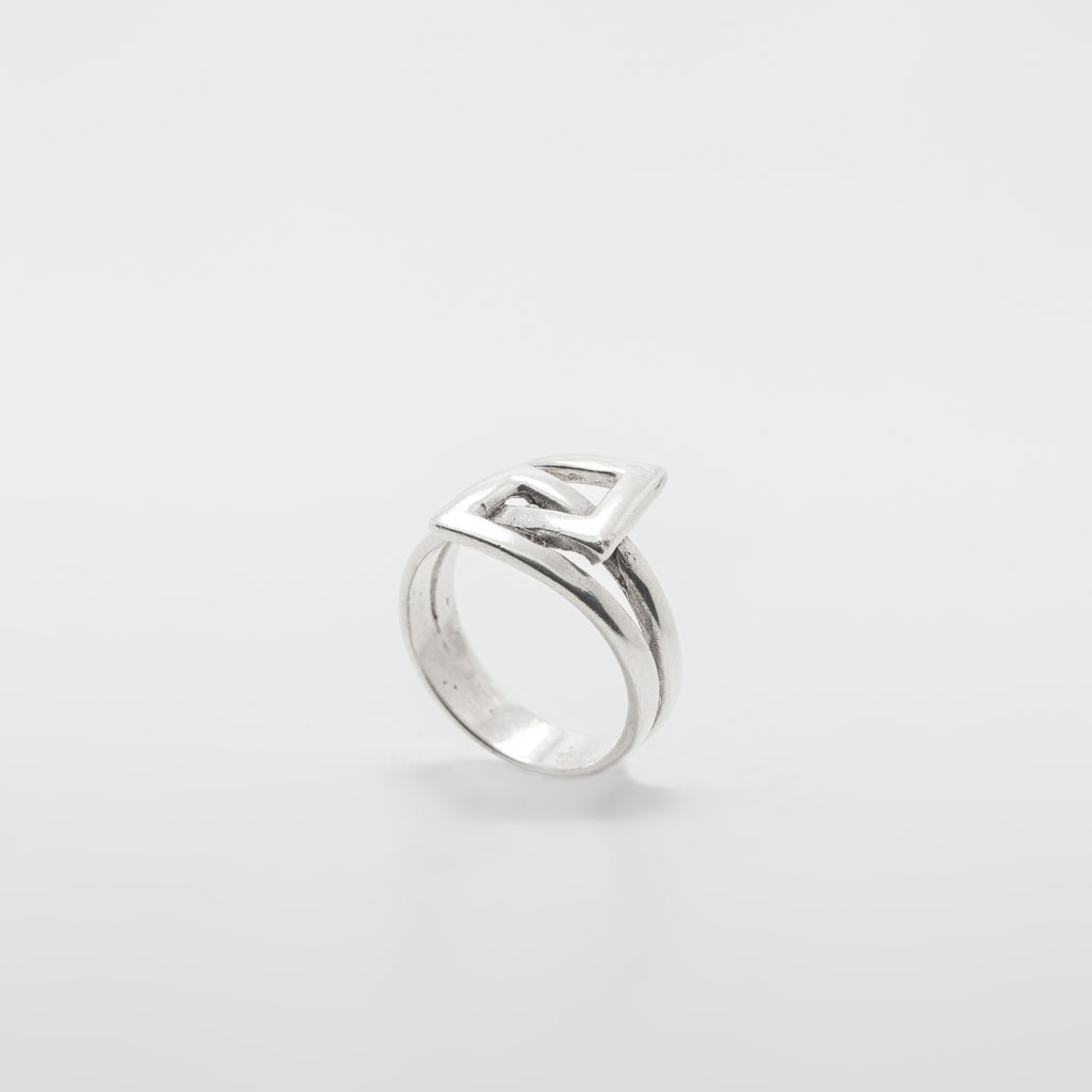 Square Link Ring