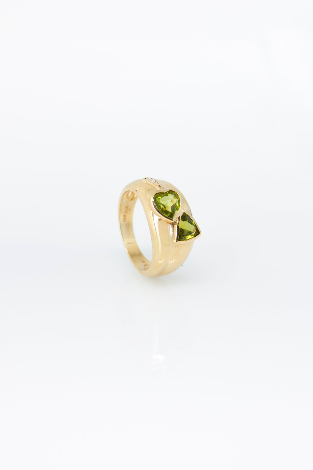 Lindsey Peridot Ring [Size 6.75]
