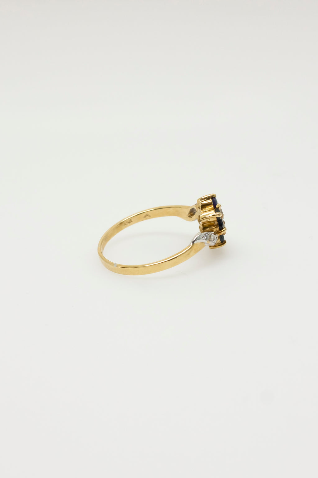 Tomiye Flower Sapphire Ring [Size 6.25]