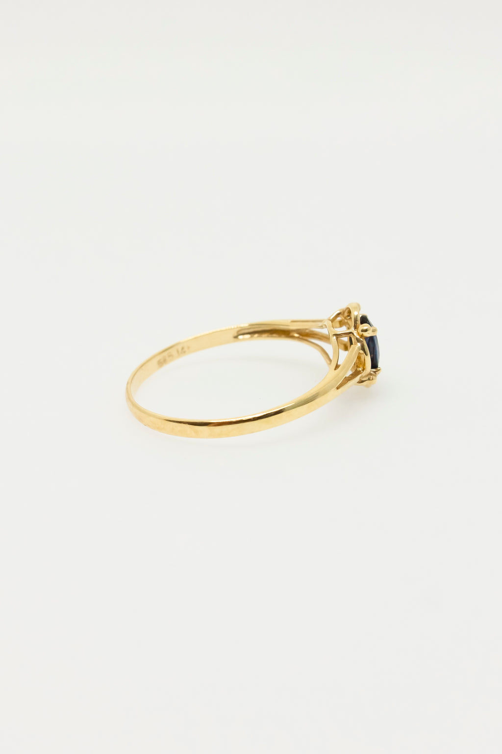 Marcela Sapphire Ring [Size 6]