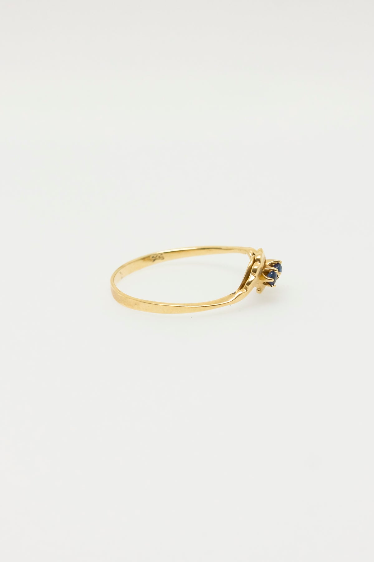 Jesse Wave Sapphire Ring [Size 5.5]