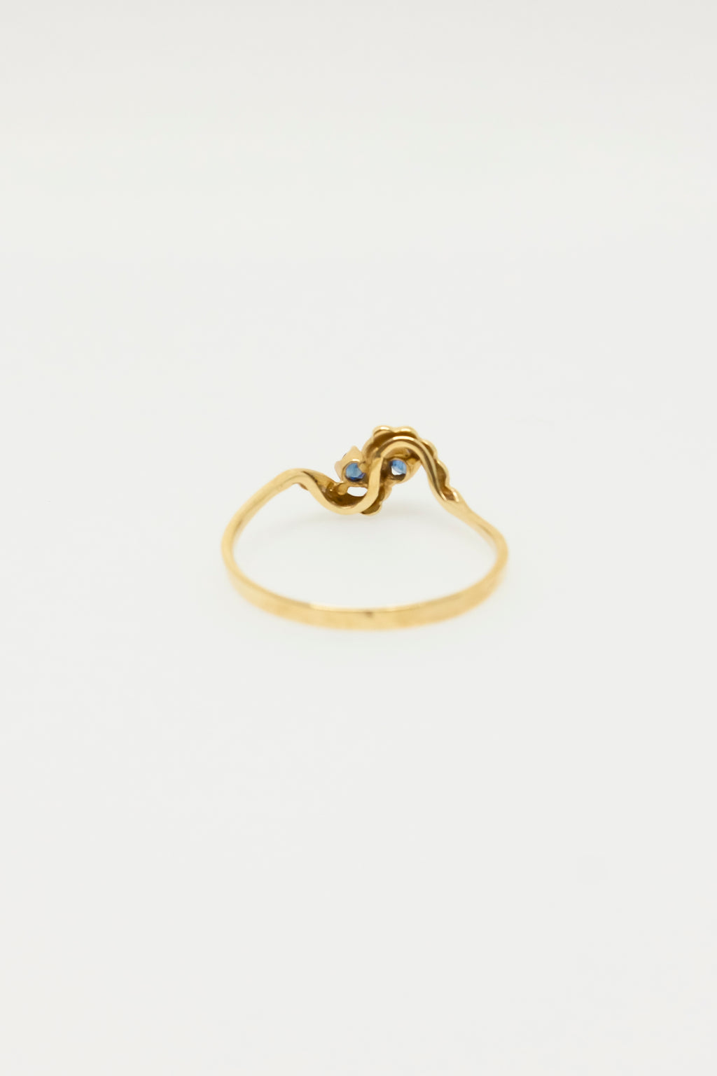 Jesse Wave Sapphire Ring [Size 5.5]