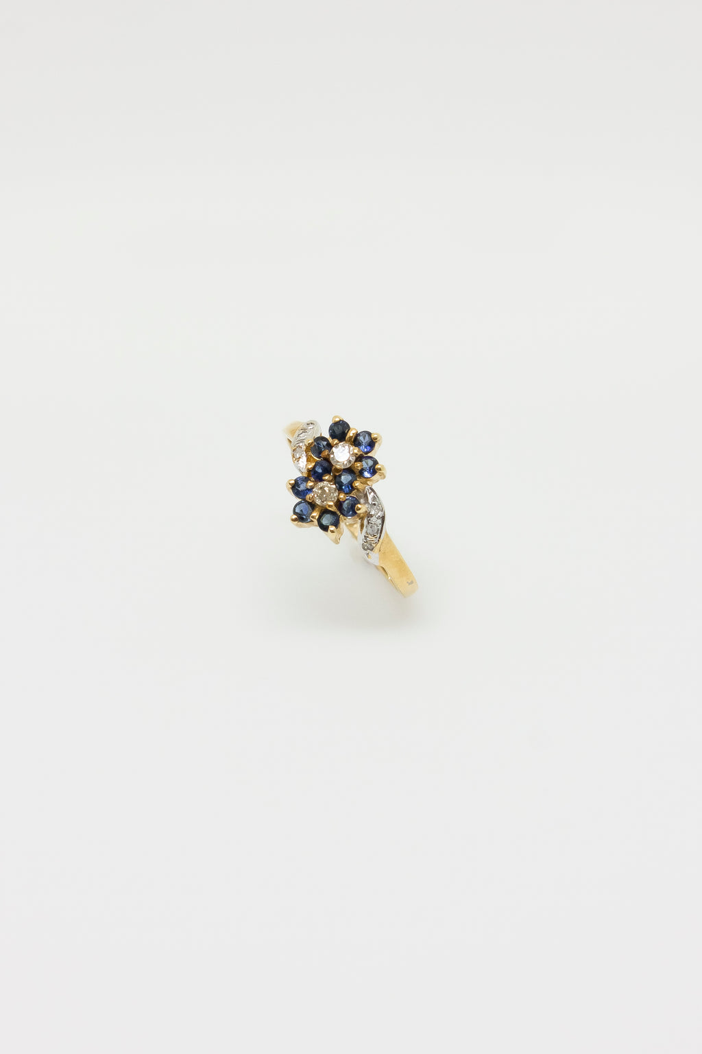 Tomiye Flower Sapphire Ring [Size 6.25]
