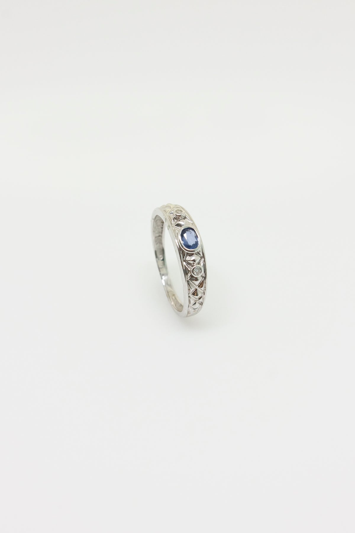 Sohyun Sapphire Ring [Size 6.5]