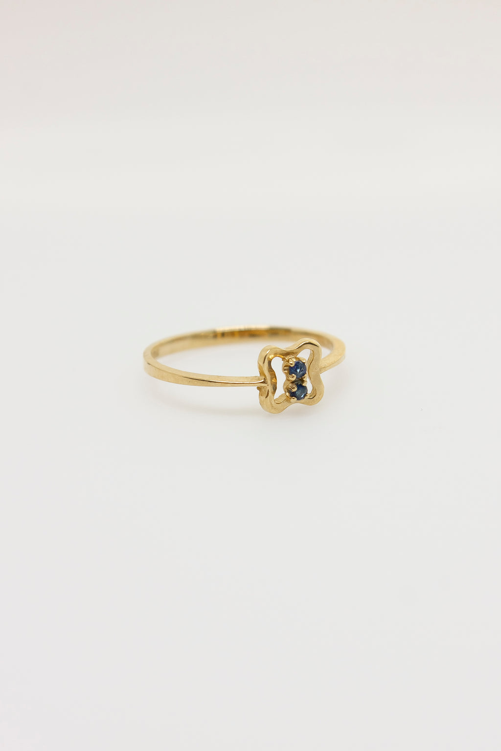 Robin Clover Sapphire Ring [Size 5.5]