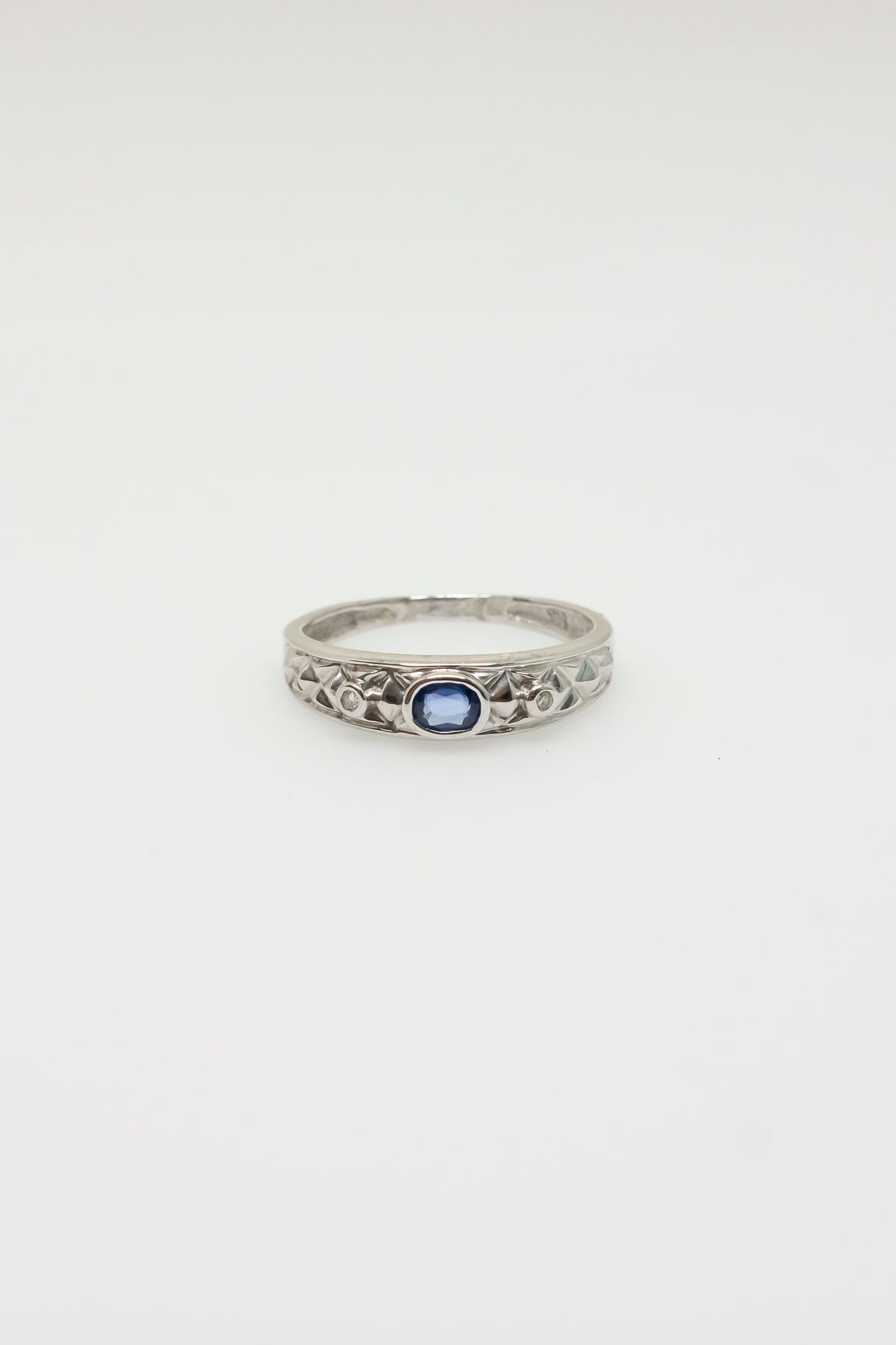 Sohyun Sapphire Ring [Size 6.5]