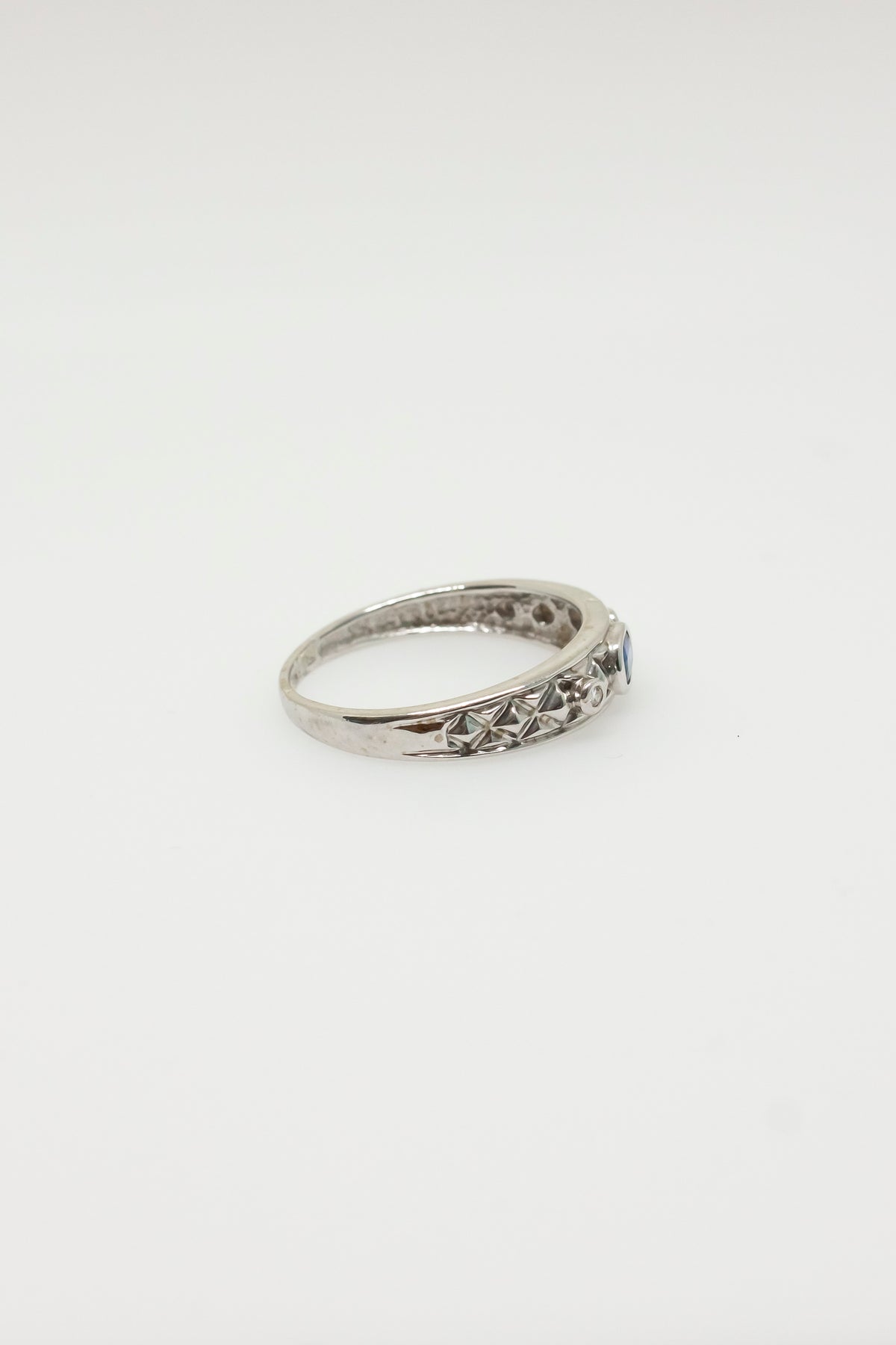 Sohyun Sapphire Ring [Size 6.5]