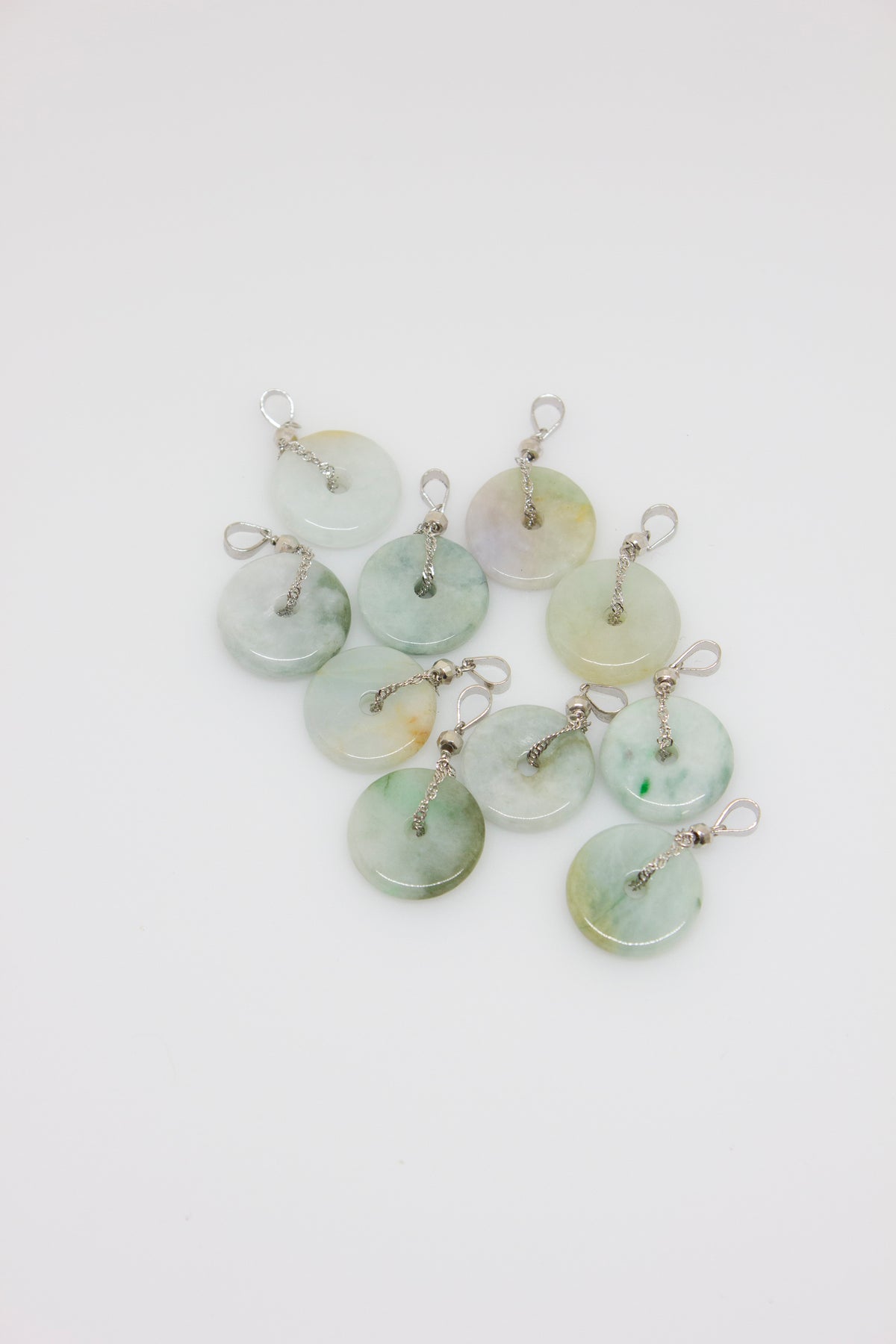 Wu Yong Ke Jade Donut Pendant - Singapore Chain in Assorted Colors Version