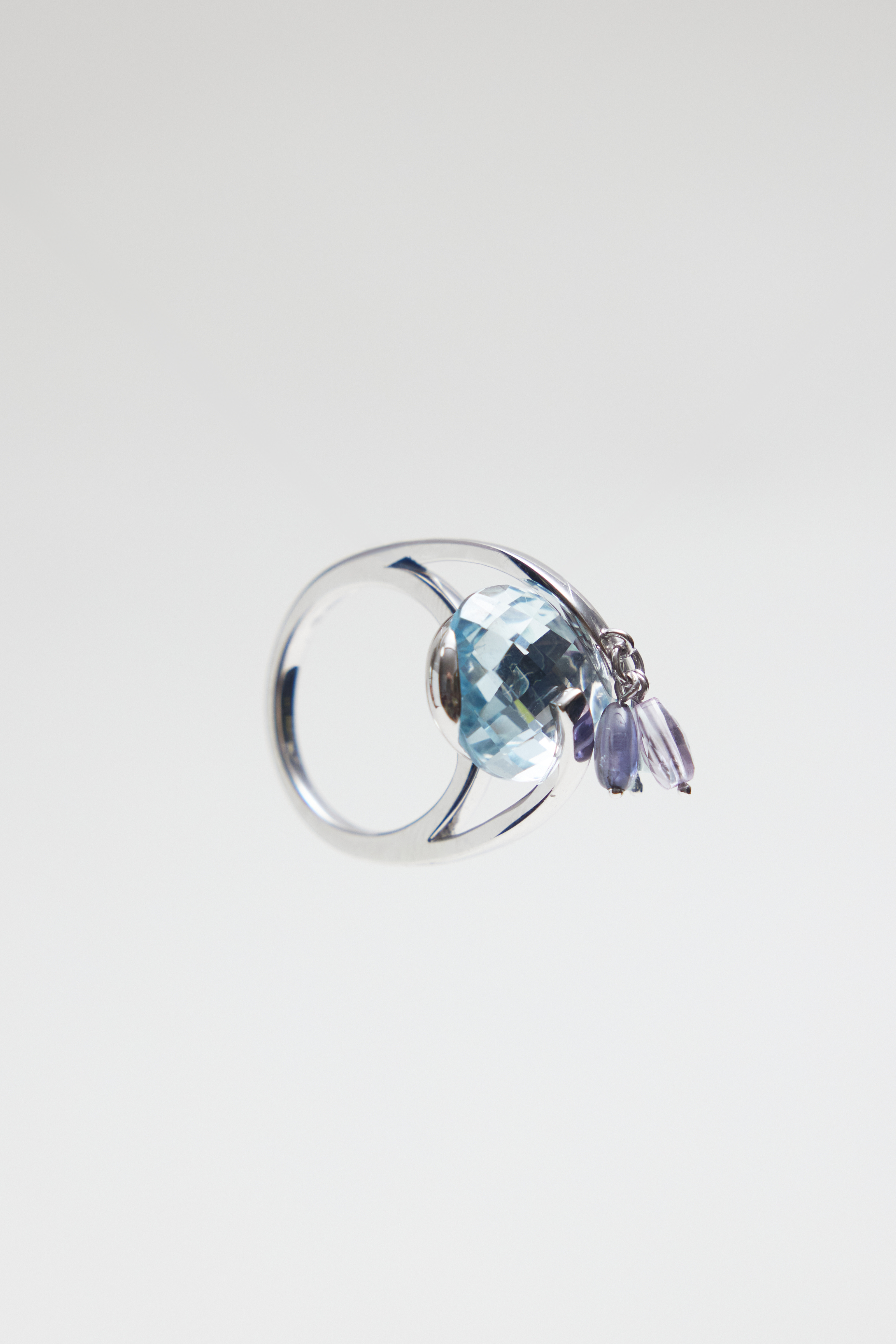 Aja Ring