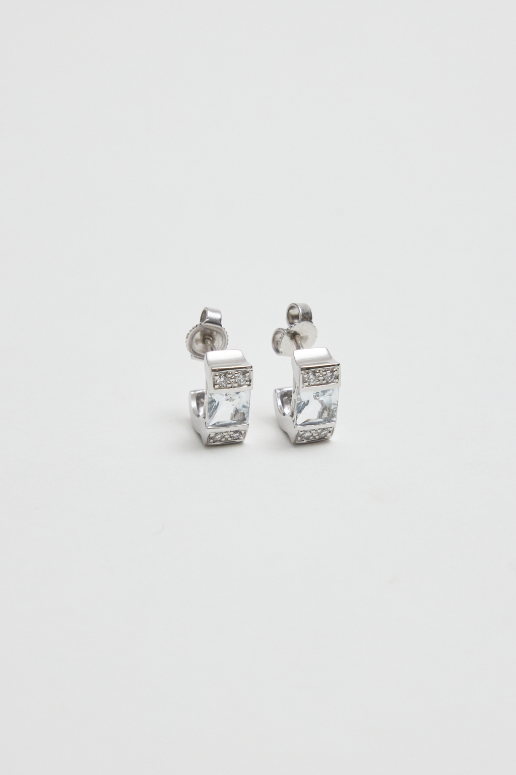 Youngjin Huggie Earrings
