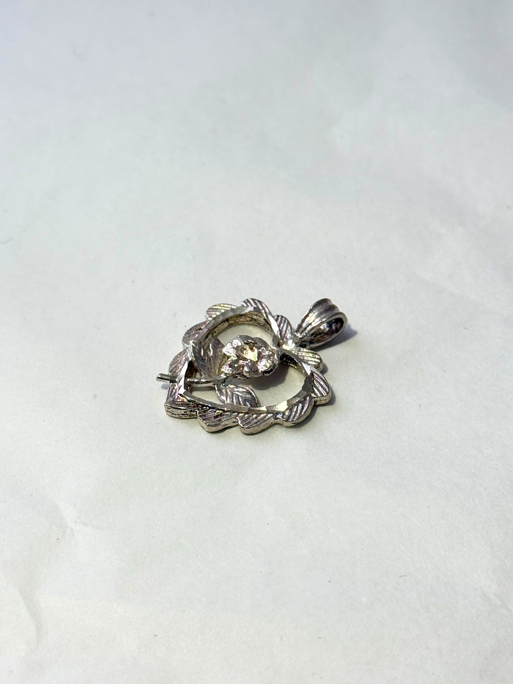 Rose-in-Heart Pendant Ver.1