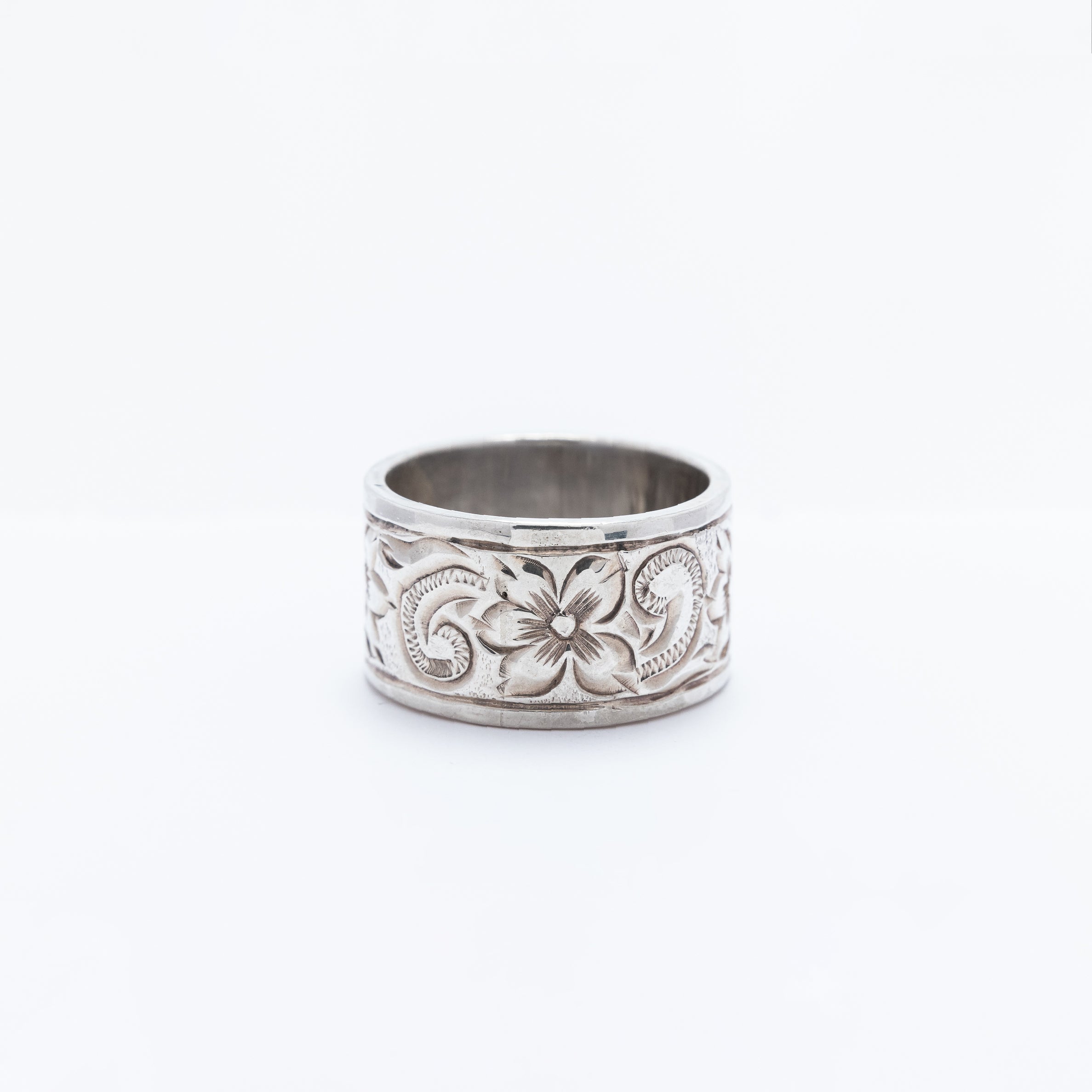 Ku'uipo Cigar Band Style Ring