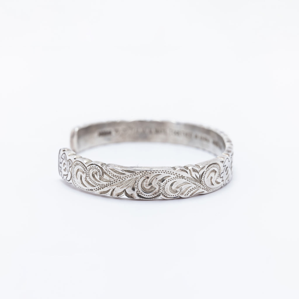 Ku'uipo Honu Cuff with Hawaiian Heritage Scroll