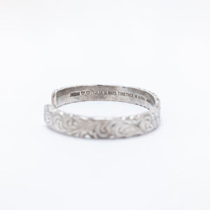 Ku'uipo Honu Cuff with Hawaiian Heritage Scroll