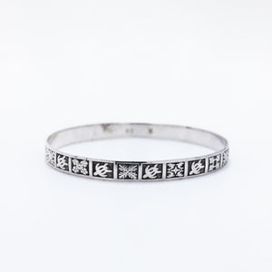 Honu Bangle with Hawaiian Quilt Patterns