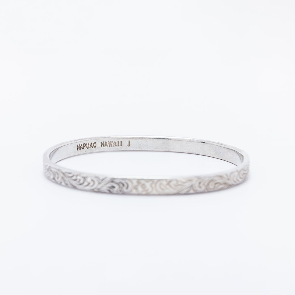 6mm Ku'uipo Bangle with Honu + Hawaiian Heritage Scroll