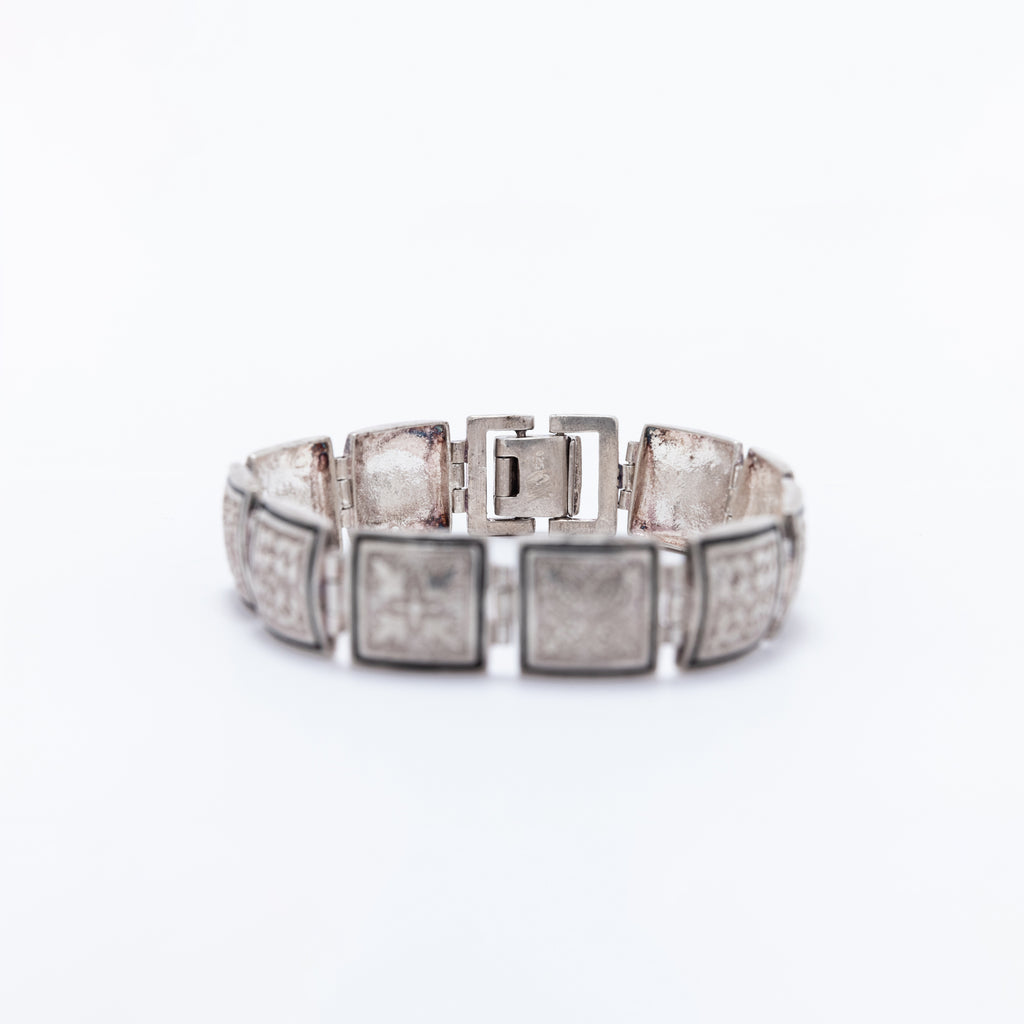 Hawaiian Quilt Bracelet with Black Enamel