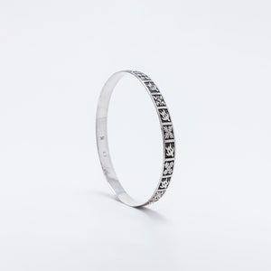 Honu Bangle with Hawaiian Quilt Patterns
