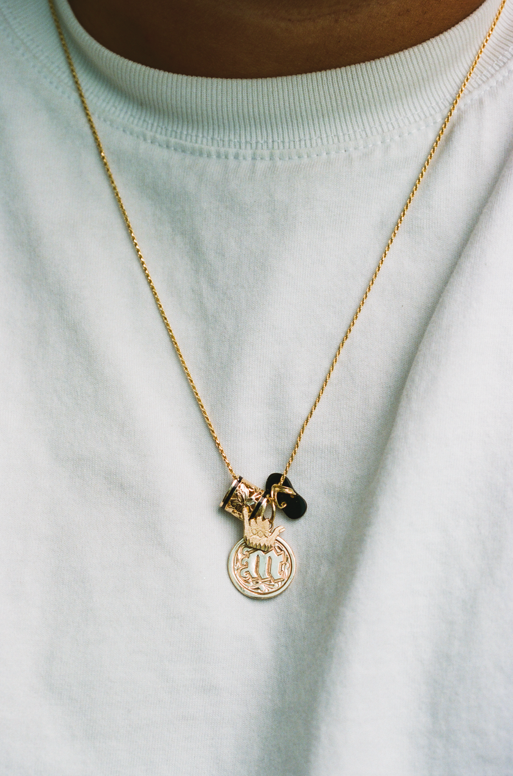 Big Barrel Pendant with Hibiscus