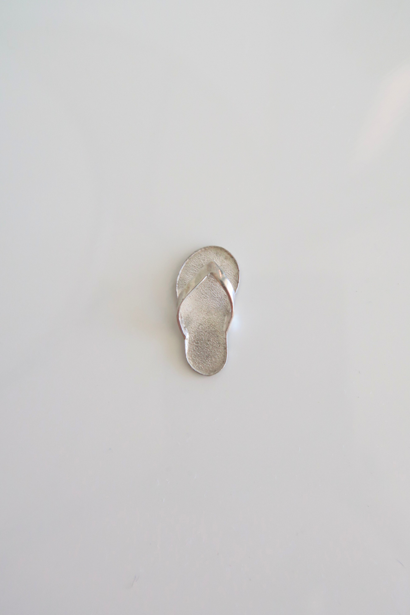 The Simple Silver Slippah Pendant