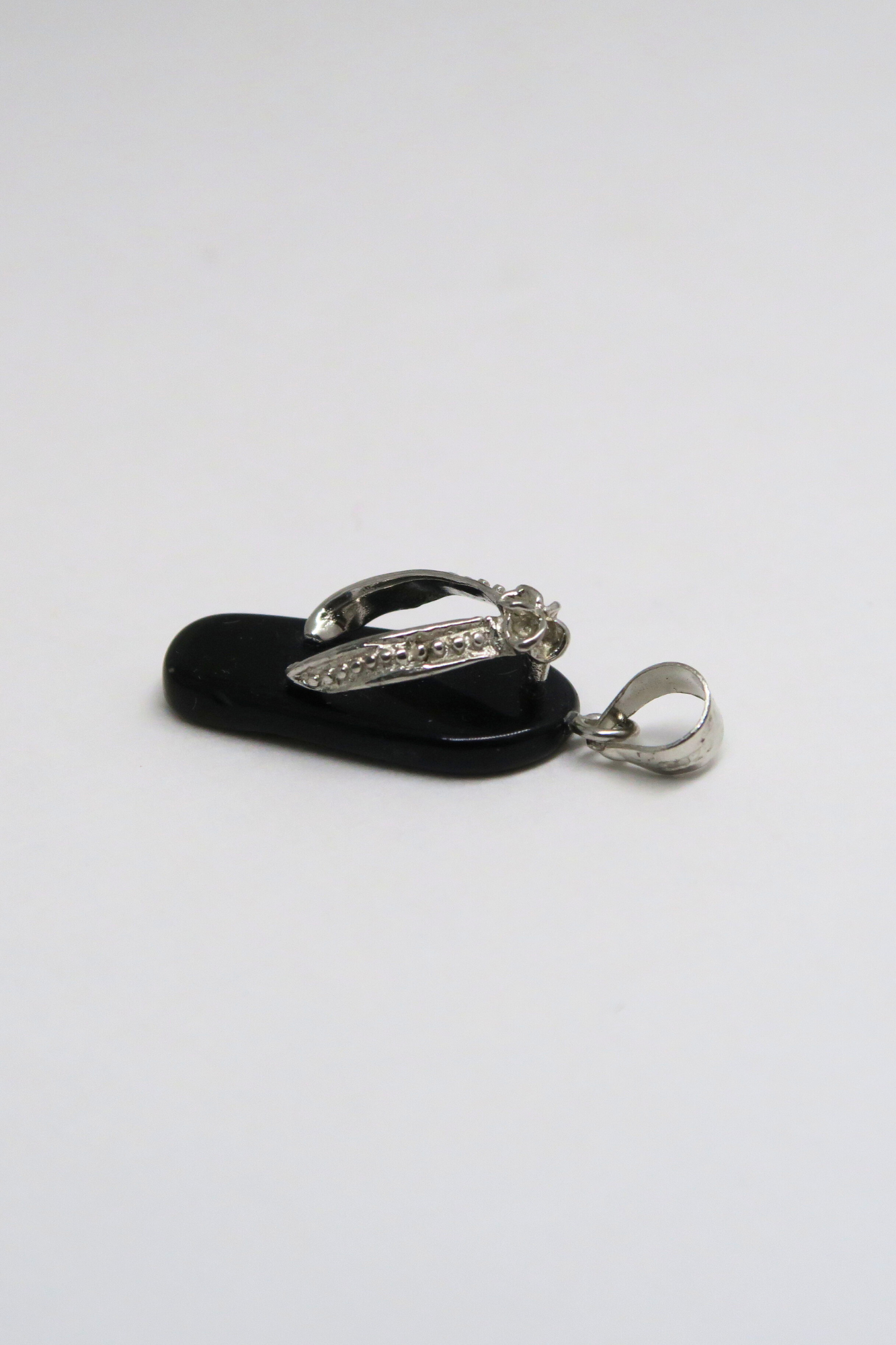 Black Onyx Dangling Slippah Pendant