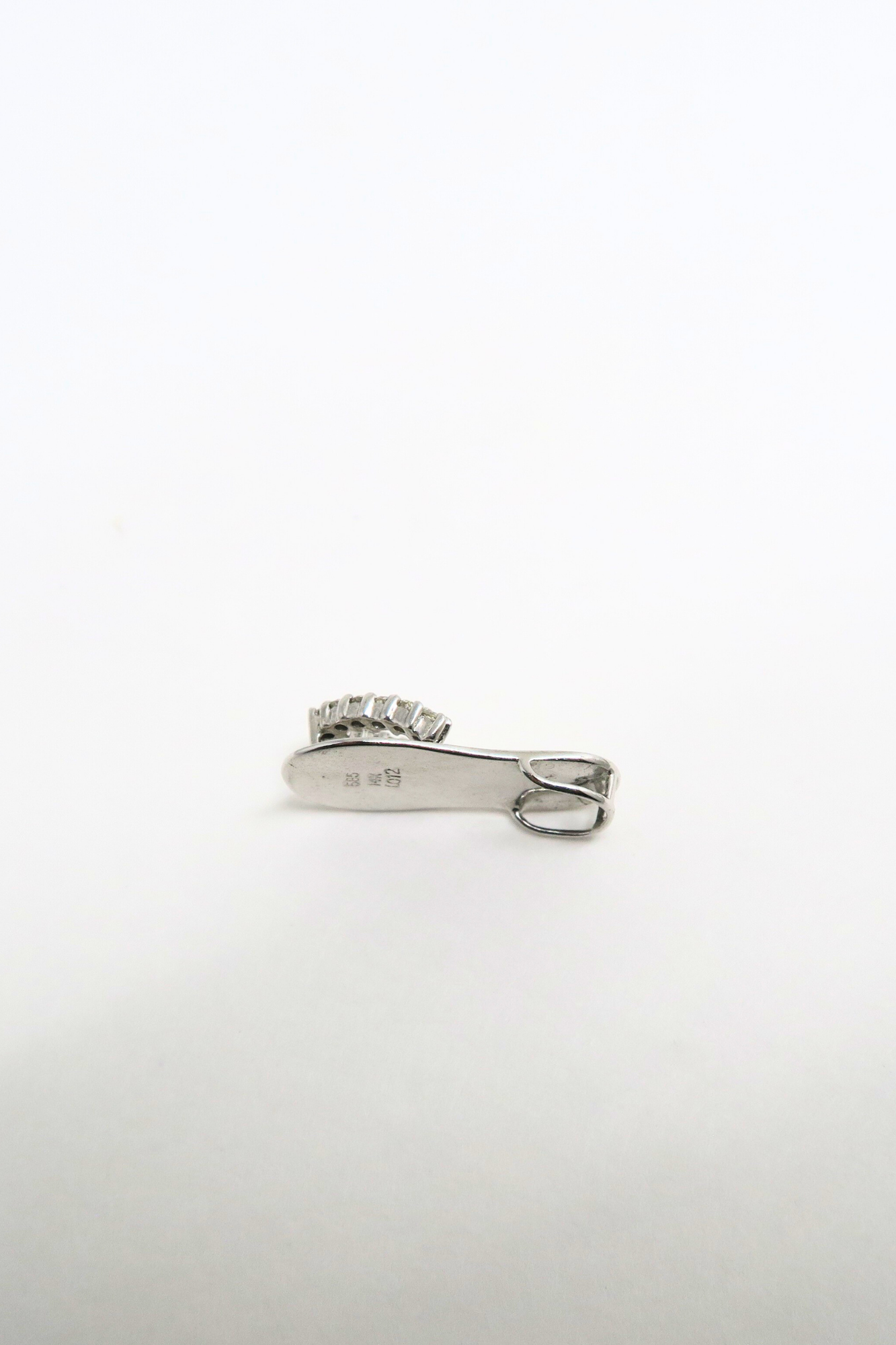 Diamond Slippah in White Gold