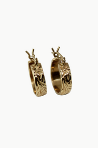 3.5mm Plumeria and Hawaiian Heritage Engraved Huggie Hoops