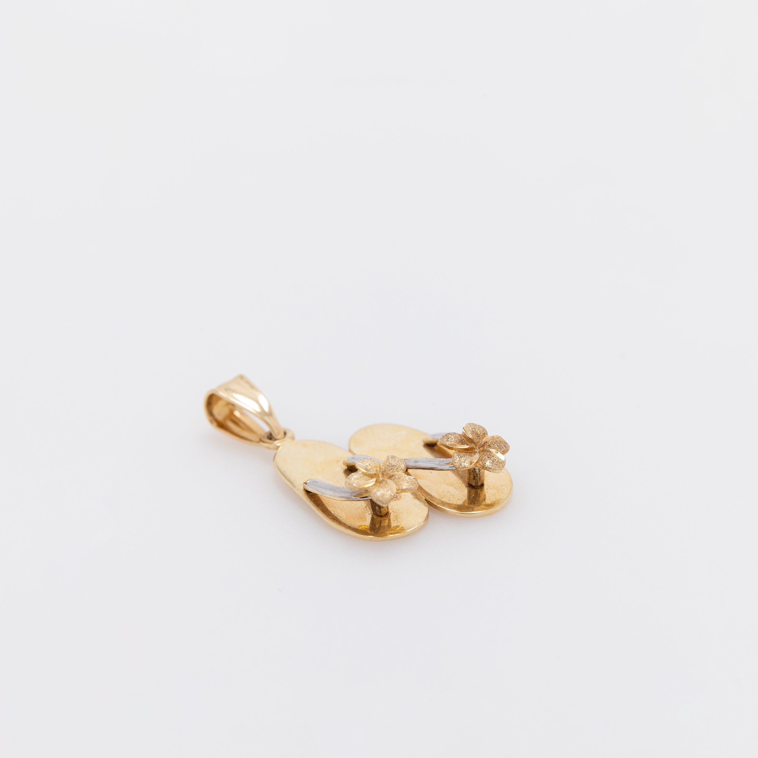 Sistahs Slippah Pendant