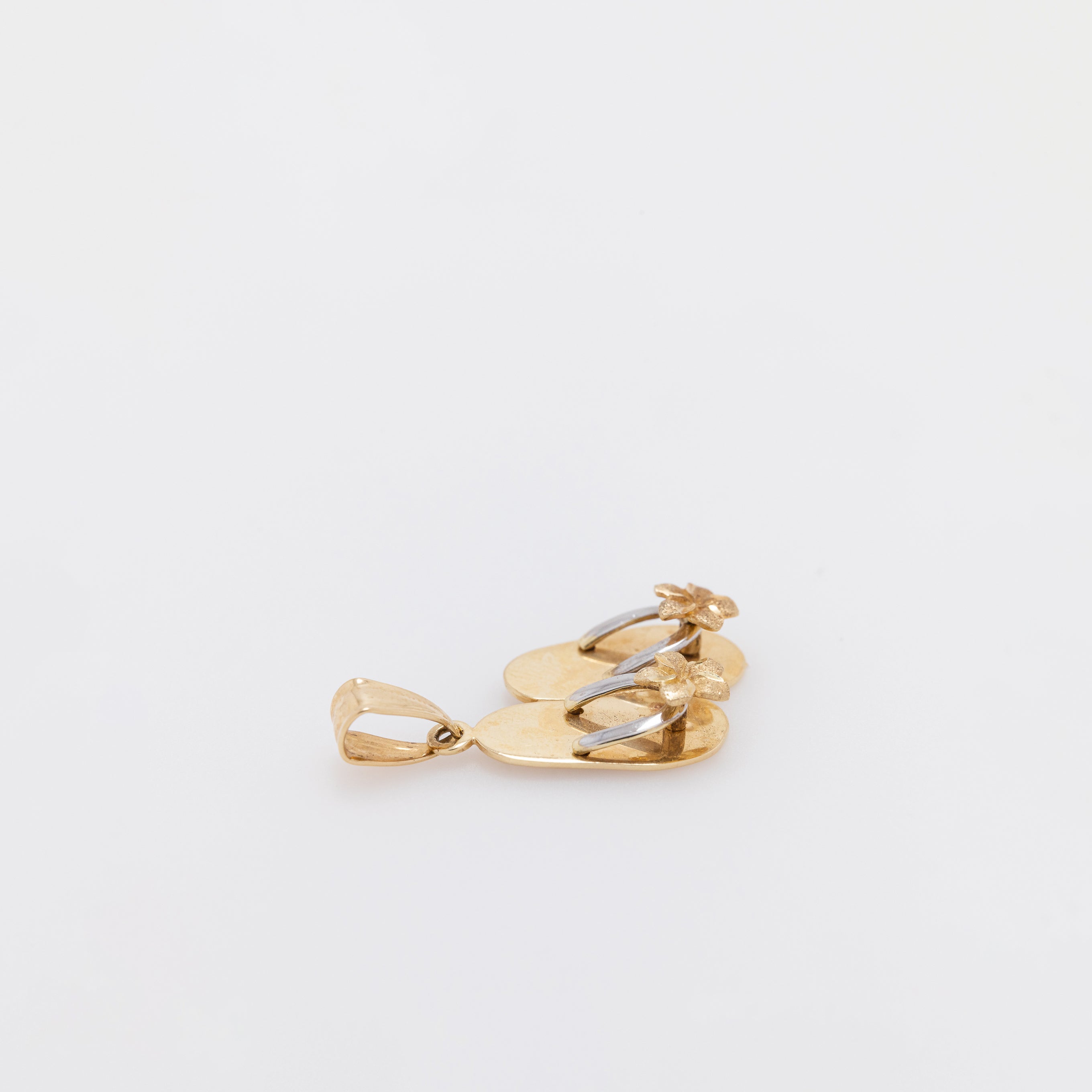 Sistahs Slippah Pendant