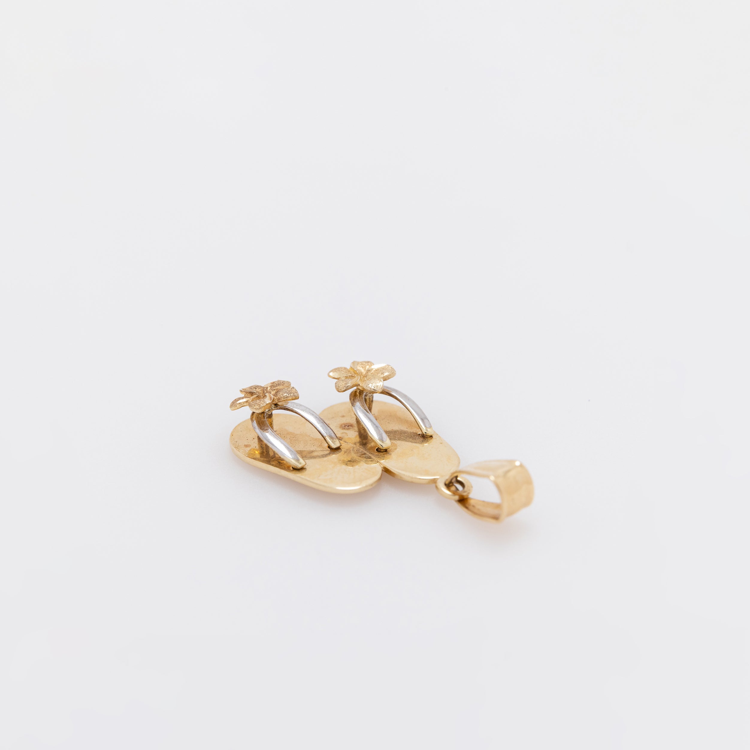 Sistahs Slippah Pendant