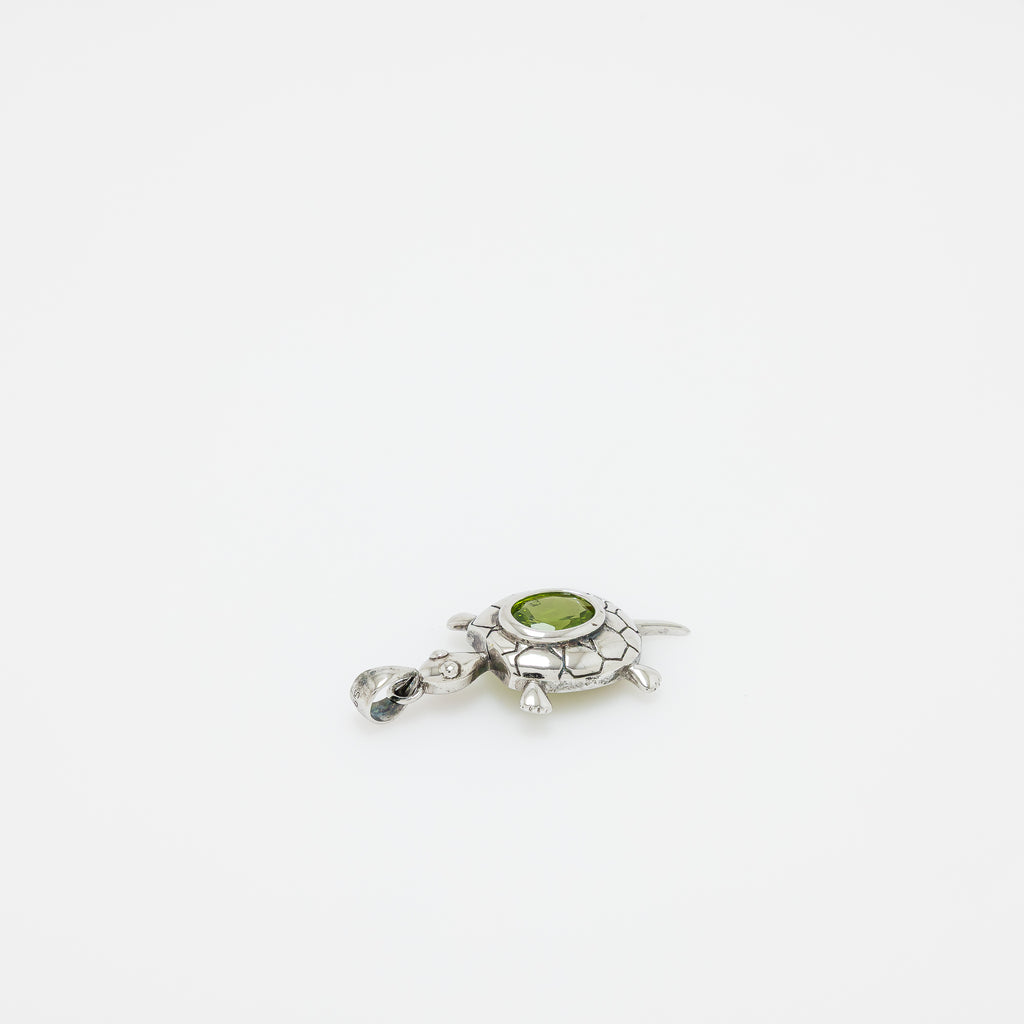 Maria Turtle Peridot Pendant