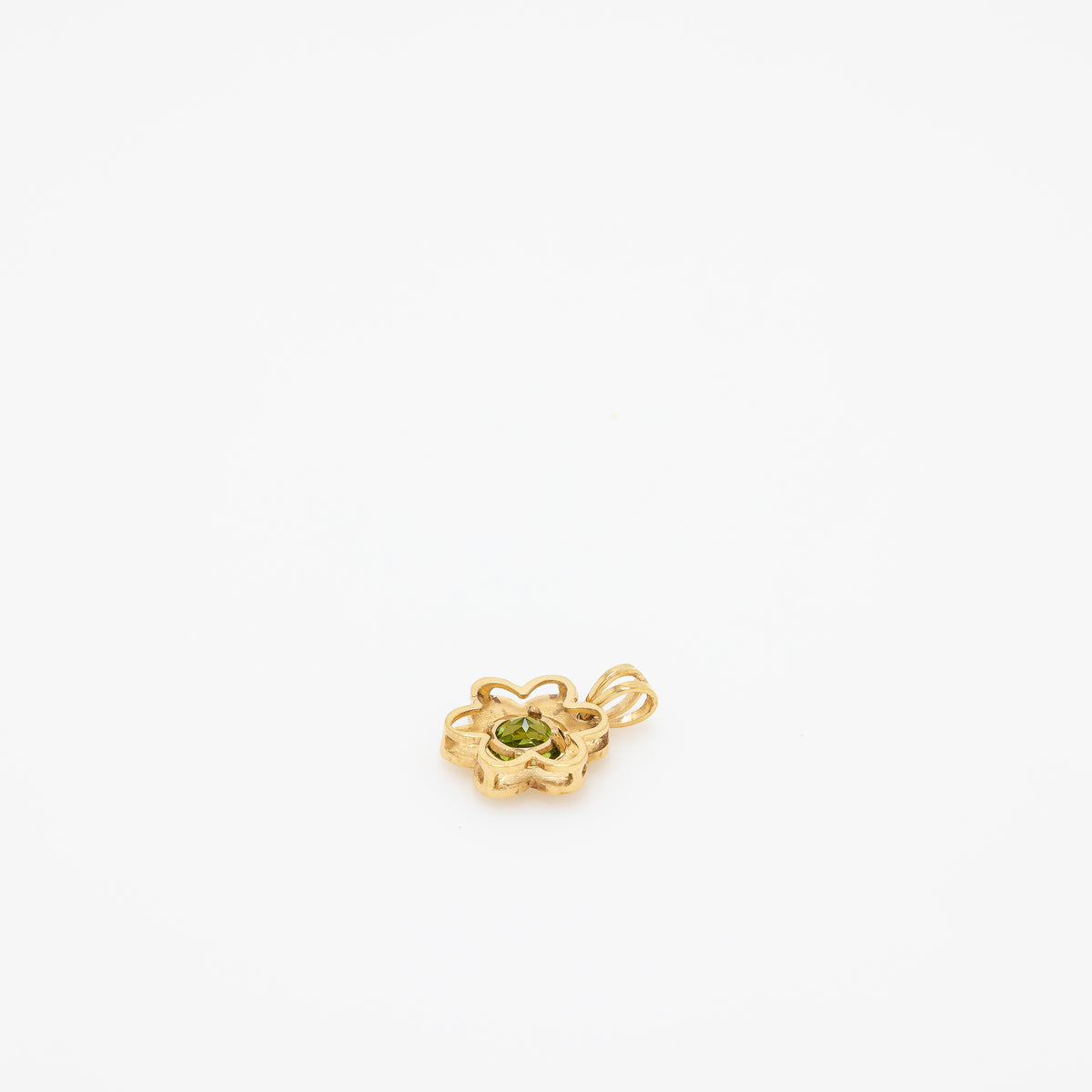 Akemi Peridot Flower Pendant