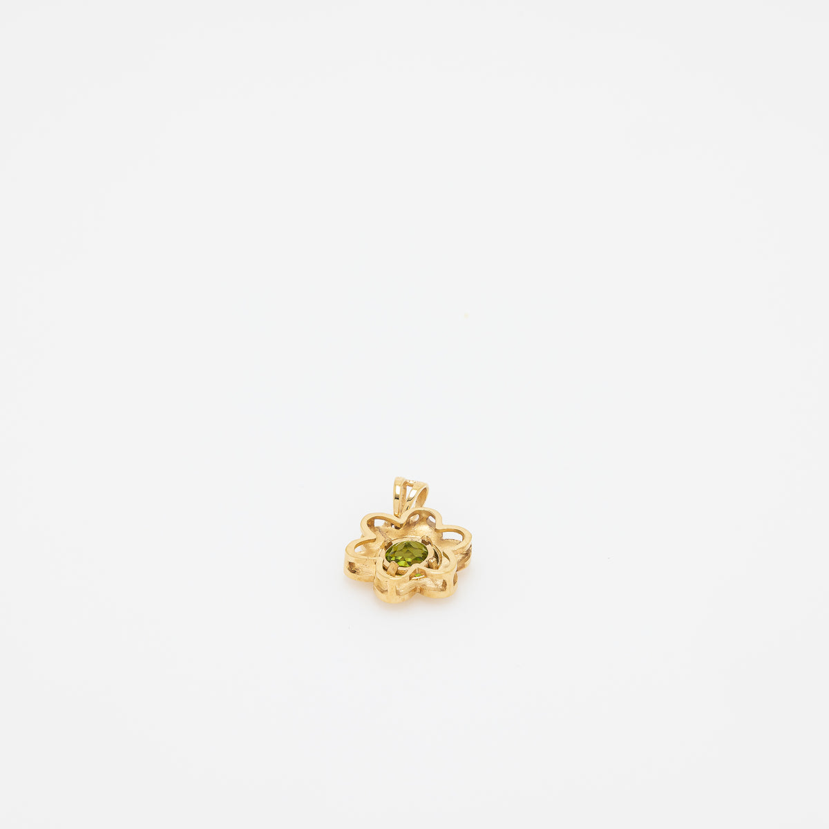 Akemi Peridot Flower Pendant