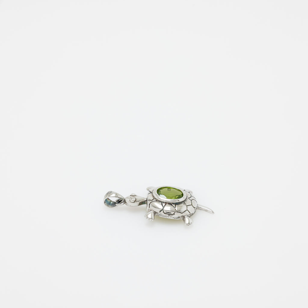 Maria Turtle Peridot Pendant