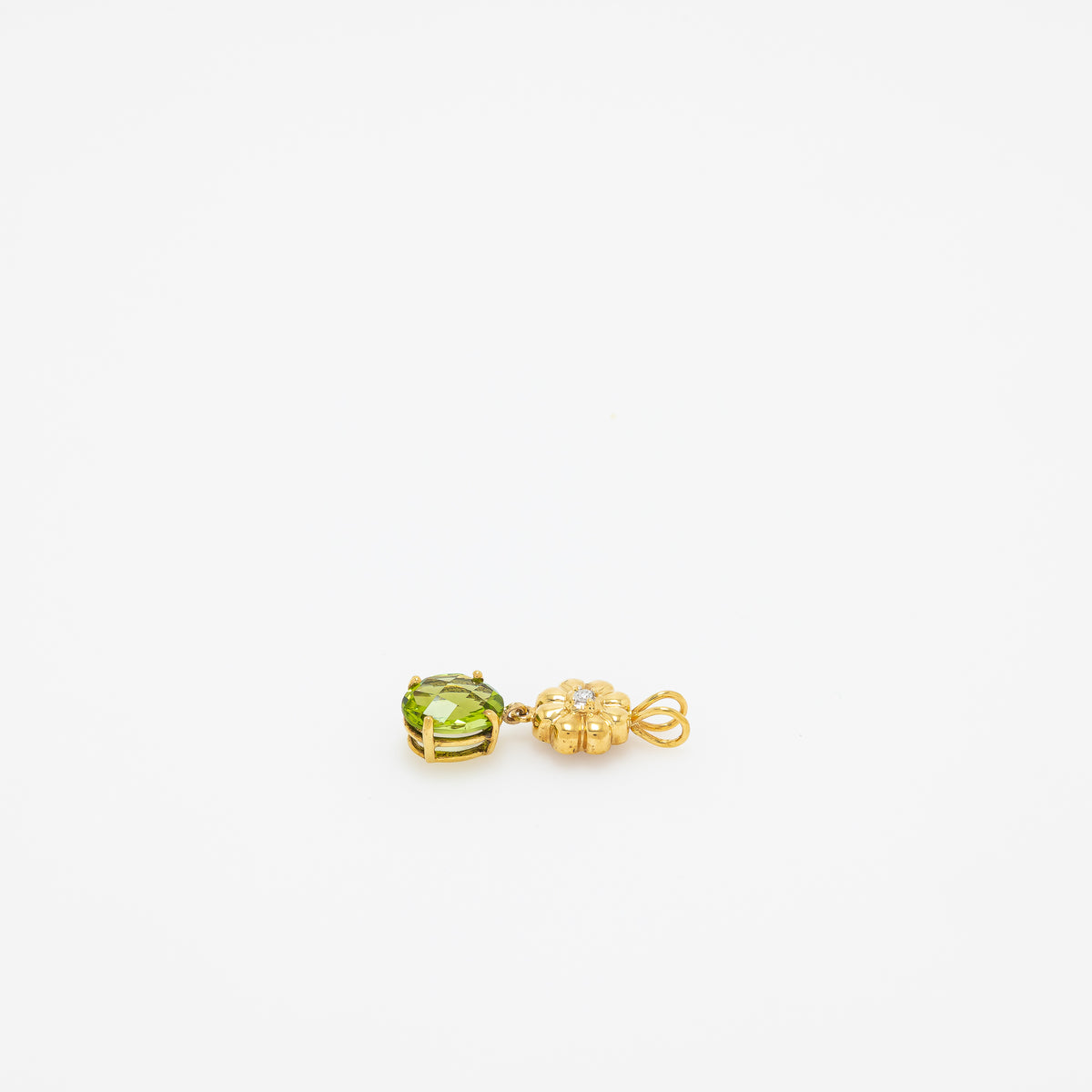 Vivian Peridot Dangling Flower Pendant