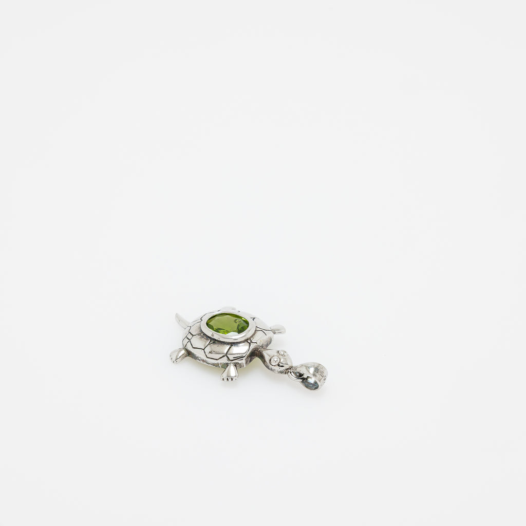 Maria Turtle Peridot Pendant